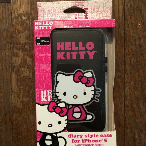 Hello Kitty iPhone 5 Case - Picture 1 of 2